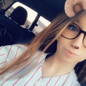 Meet your Posher, Allie